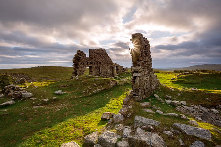 Sun setting beind Foggintor ruins, Dartmoor